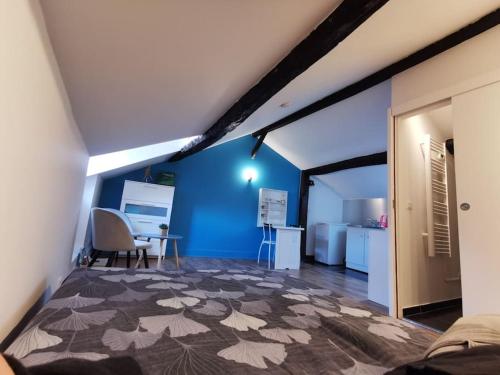Studio sous les toits proche Paris et Versailles in Шавіль