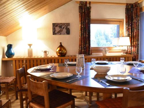 Spacieux appartement 4 pieces pour 9 personnes a Meribel, pres des pistes - FR-1-180-330 in Meribel