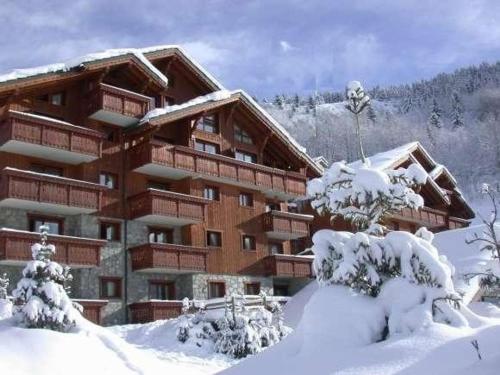 Appartement cosy avec piscine, 3 pieces pour 6 personnes a Meribel Village, proche des pistes - FR-1 in Meribel Village