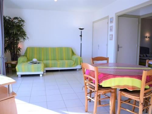 Appartement Le Lavandou 3 pièces 4 personnes - FR-1-251-25 - main image