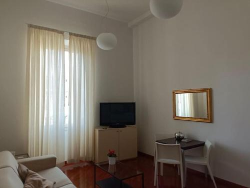 Blu - Tap to explore photos