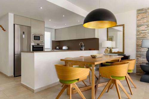 keuken, Wyndham Residences Tenerife Golf del Sur in San Miguel