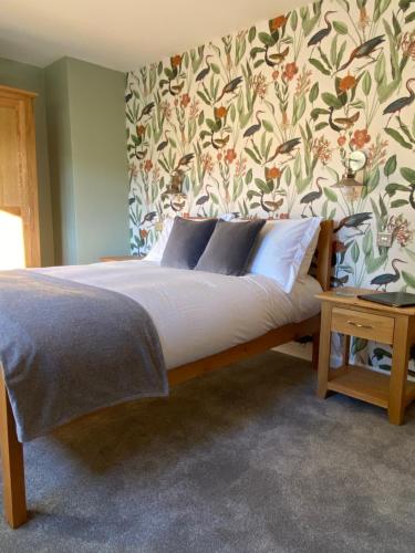Marshpools Bed & Breakfast - Licensed near Weobley village