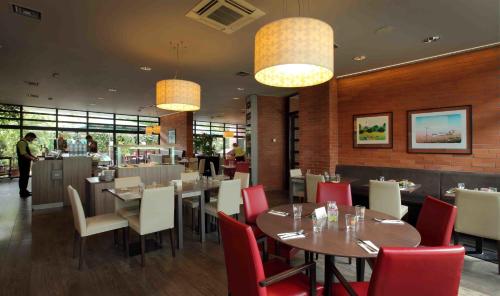 Expo Hotel - image 13