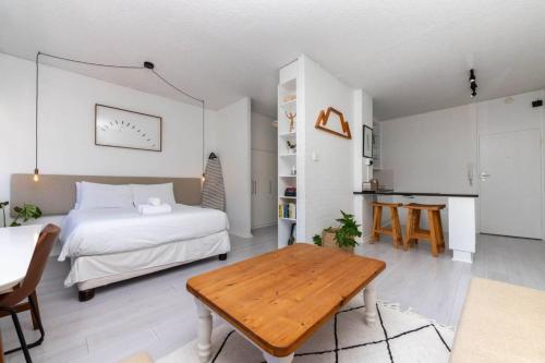 Boho Chic Studio Apartment in Cape Town - image 8