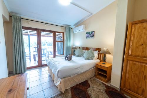 Gooderson Bushlands Game Lodge in Hluhluwe
