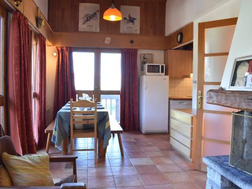 Chalet spacieux a Meribel - Animaux acceptes, parking inclus - FR-1-180-188 in Morel