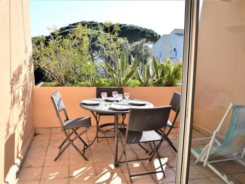 Studio Cabine avec Terrasse et Parking - Proche Centre et Plages à Cavalaire-sur-Mer - FR-1-226B-31 - Location saisonnière - Cavalaire-sur-Mer