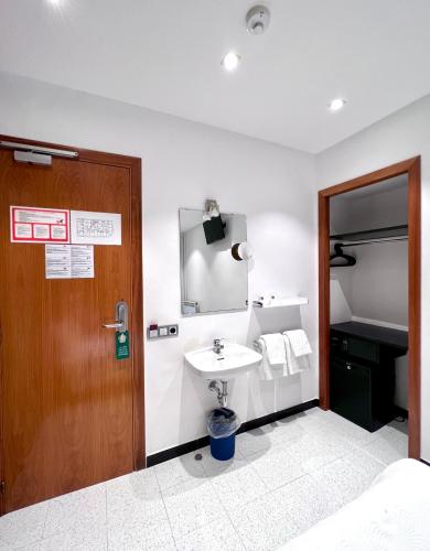 Hostal Apolo