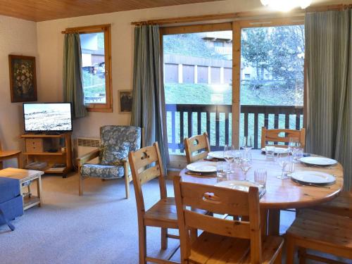 Appartement Méribel, 3 pièces, 5 personnes - FR-1-180-122 Meribel