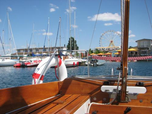 Ferienwohnungen im Hafen Pier1 am Cospudener See bei Leipzig