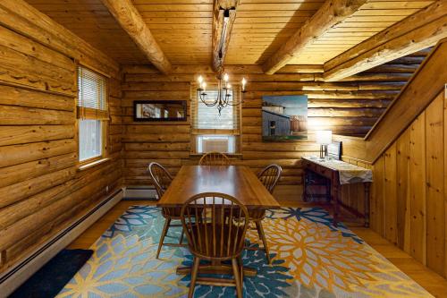 Hartland Cabin