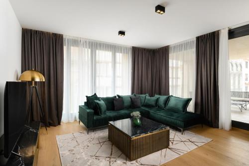 Emerald Downtown Luxury Suites by Continental Group - image 7