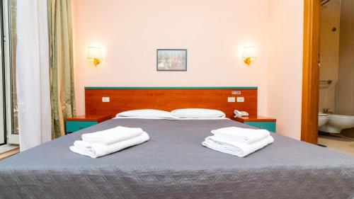 HOTEL CENTER 2 - main image