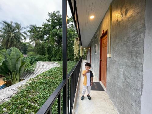 MOOK BOONCHU HOTEL near Ko Kradan