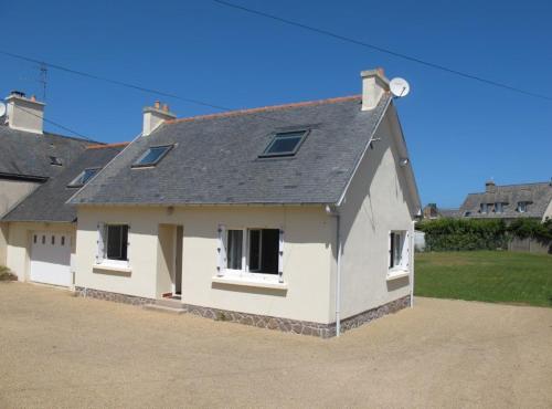 Maison avec jardin, WIFI, à 50m de la plage à TREGASTEL - Réf 195, Trégastel