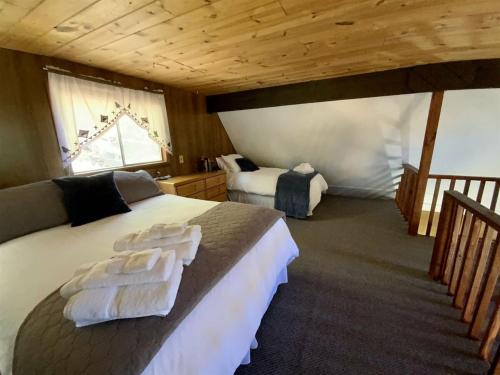Mint Chip Cabin by Casago McCall - Donerightmanagement - main image