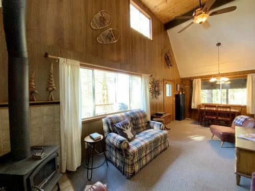 Mint Chip Cabin by Casago McCall - Donerightmanagement - image 7