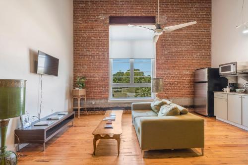 Cajun Stays - Buchanan Lofts - #8 - Downtown