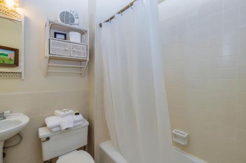 408840884 Veranda Historic Inn
