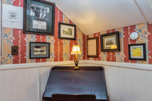 408841032 Veranda Historic Inn
