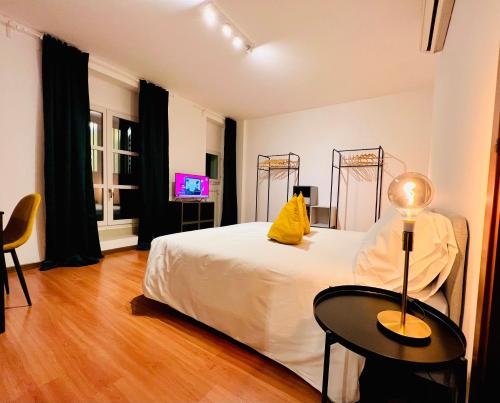 One-Bedroom Apartment image 3