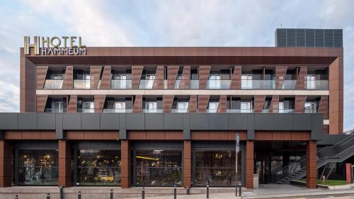 Hammeum Hotel, Brus