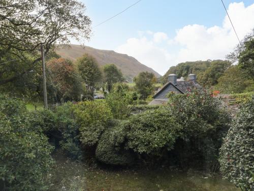 المنظر الخارجي, Hen Bopty in فيربورن