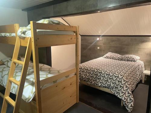 Maison isolée sur piste ski de fond avec cheminée. (Maison isolee sur piste de ski de fond avec terrain de petanque Ideal pour week-end entre amis et fa) in 拉莫哈