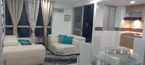 Moderno amplio y acogedor apartamento en el sur de cali