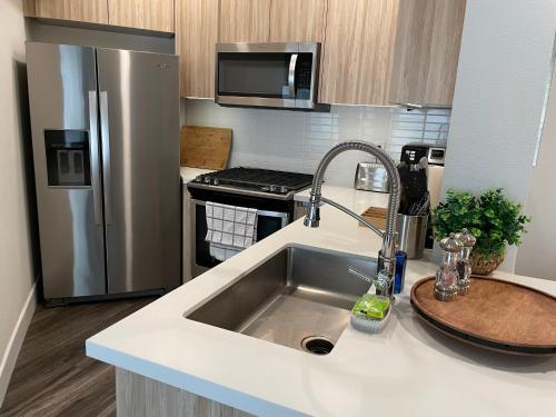 Lovely 2/2 apartment in heart of Santa Monica with free parking, Los Angeles (fotografie 7)