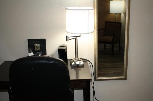 Quality Inn & Suites Wichita Falls I-44