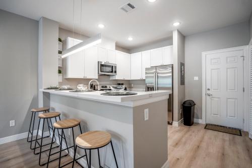 Relax, Rejuvenate, Retreat in Gated Community near Greater Heights, Houston (fotografie 6)