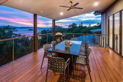 Infinity on Hamilton Island by HIHA