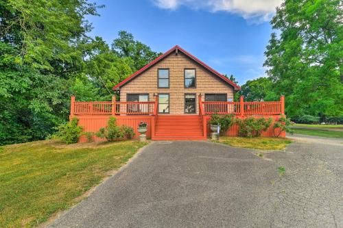 . Secluded Ryman Riviera Home Steps to River