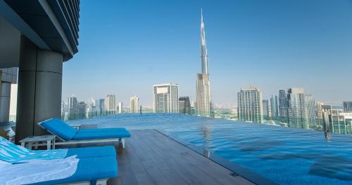 Luxury Apartment Burj Khalifa View - image 8
