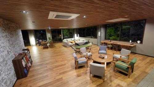 共用ラウンジ/TVエリア