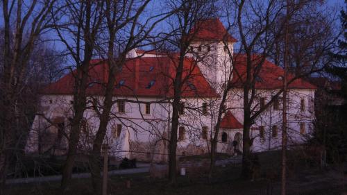 Piotrowice Nyskie Palace