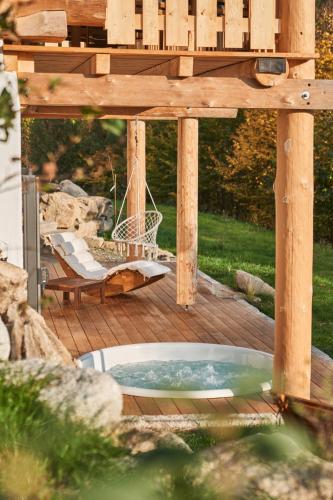 2 bedrooms, 3 beds