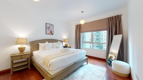 Stylish 2-Bed Apt Burj Khalifa and Fountain Views, Dubái (foto 2)