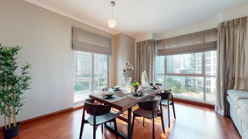 Stylish 2-Bed Apt Burj Khalifa and Fountain Views, Dubái (foto 7)