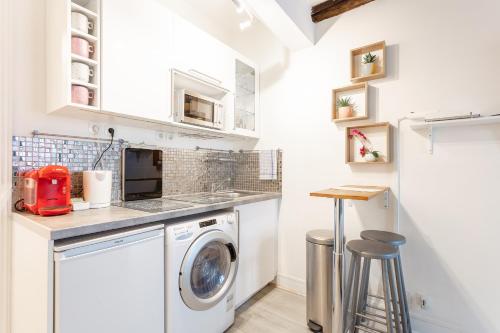 Ternes Cozy Studio - image 13