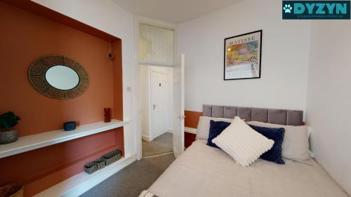 Taff Towers - Deluxe 2 Bed Cardiff City Center Apartment - Free Parking - By DYZYN - image 2