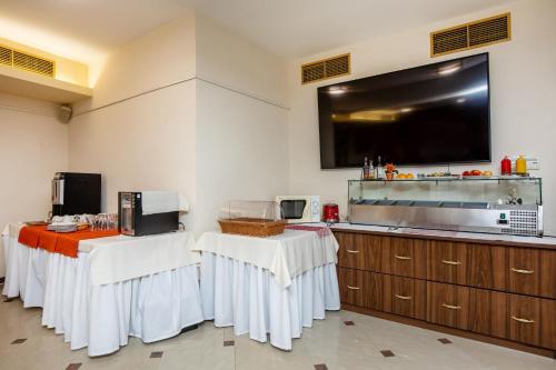 Hotel Boss - image 10