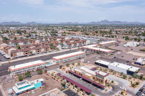 Vista Exterior, Super 8 by Wyndham Phoenix West in Fênix (AZ)