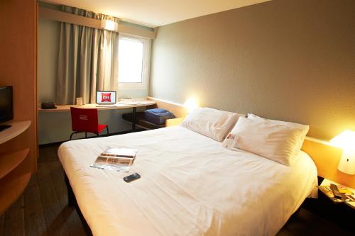 Ibis Auray