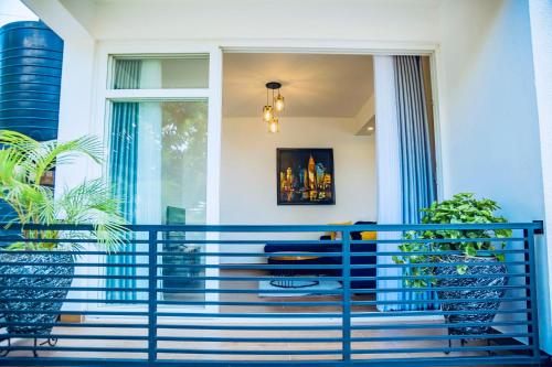 One-Bedroom Apartment image 8