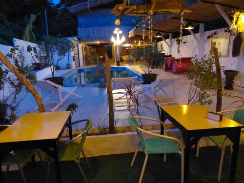 Erkély/terasz, Baan Si Khao yanui near Promthep Cape