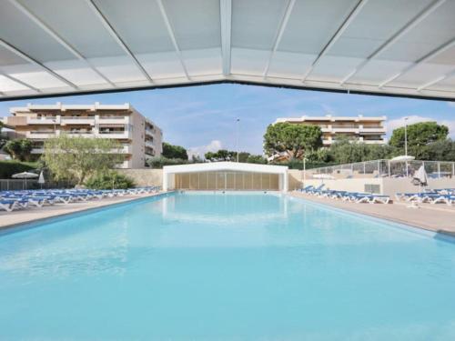 06U - Beautiful studio in residence - swimming pool and tennis court, Saint-Laurent-du-Var (foto 3)