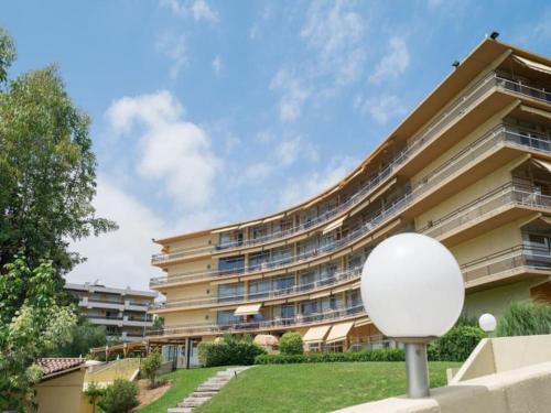 06U - Beautiful studio in residence - swimming pool and tennis court, Saint-Laurent-du-Var (foto 7)